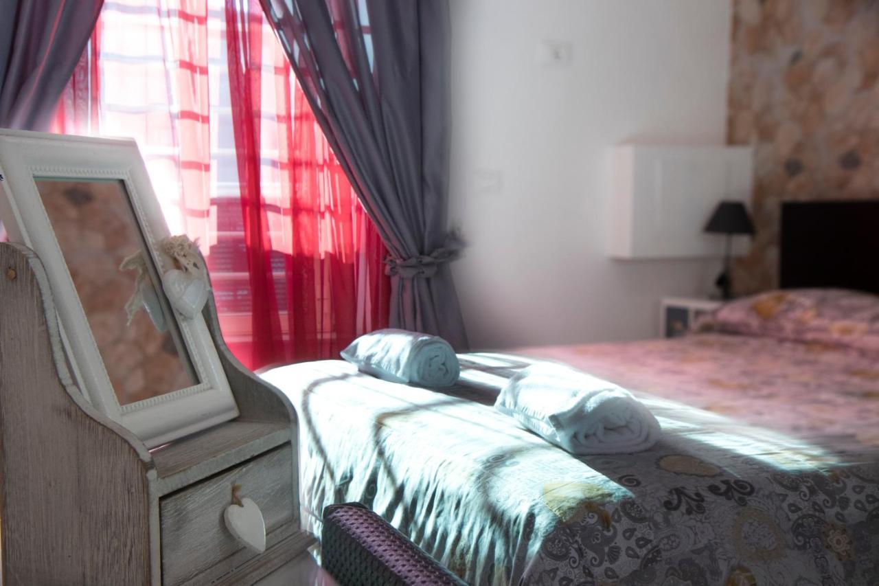 Megaride Santa Lucia Bed & Breakfast Napoli Exterior foto