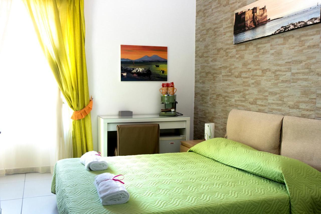 Megaride Santa Lucia Bed & Breakfast Napoli Exterior foto