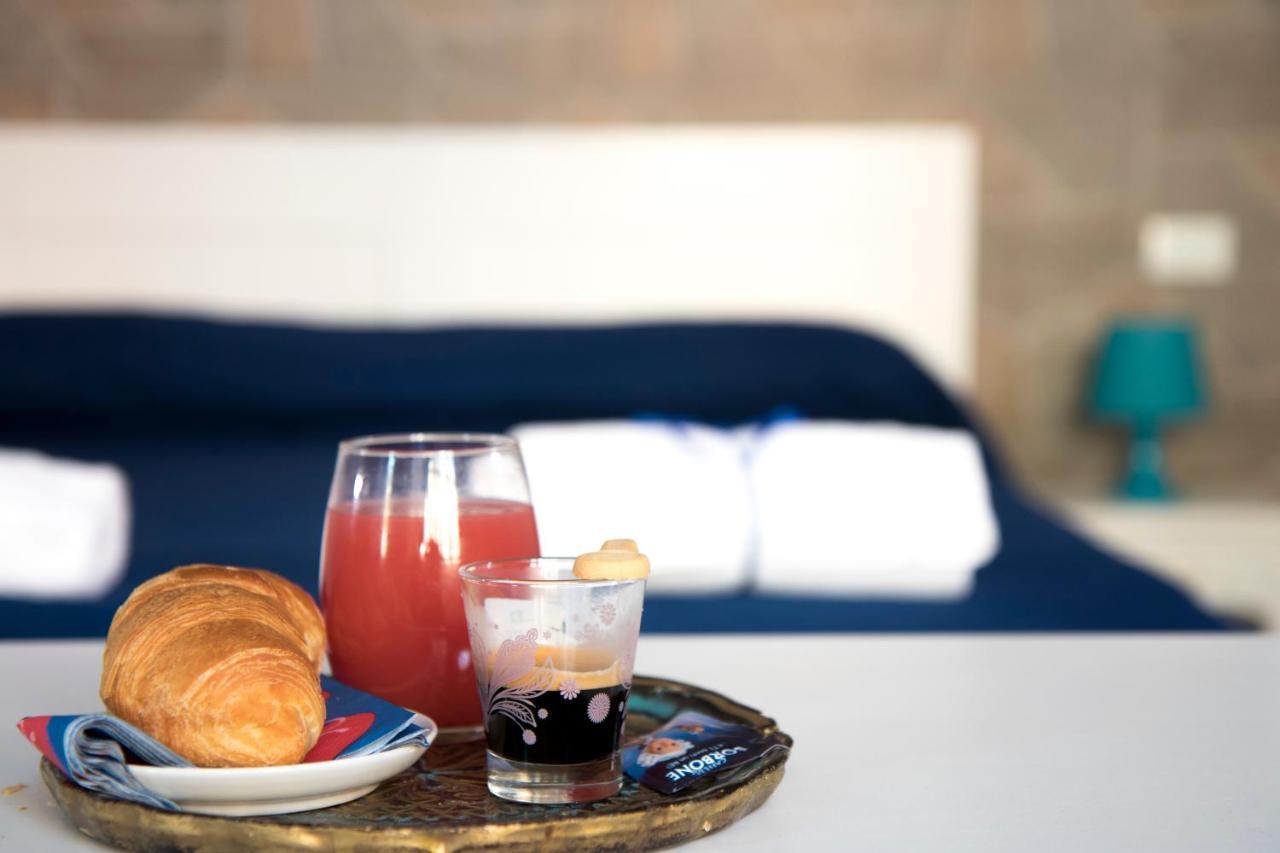 Megaride Santa Lucia Bed & Breakfast Napoli Exterior foto