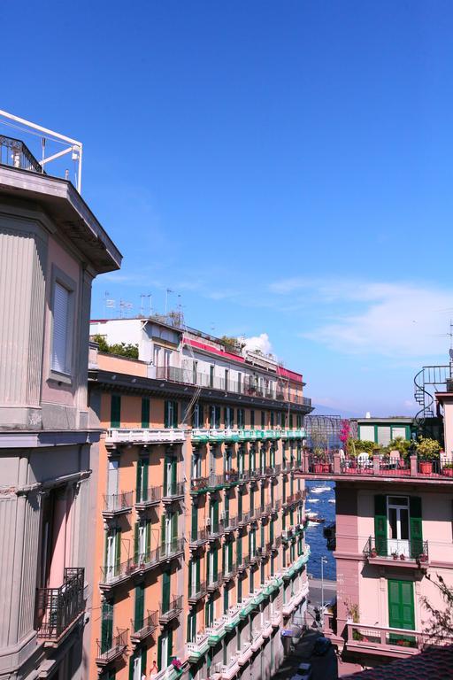 Megaride Santa Lucia Bed & Breakfast Napoli Exterior foto